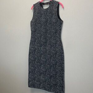J. McLaughlin Dress Size M 
Excellent Like New Condition